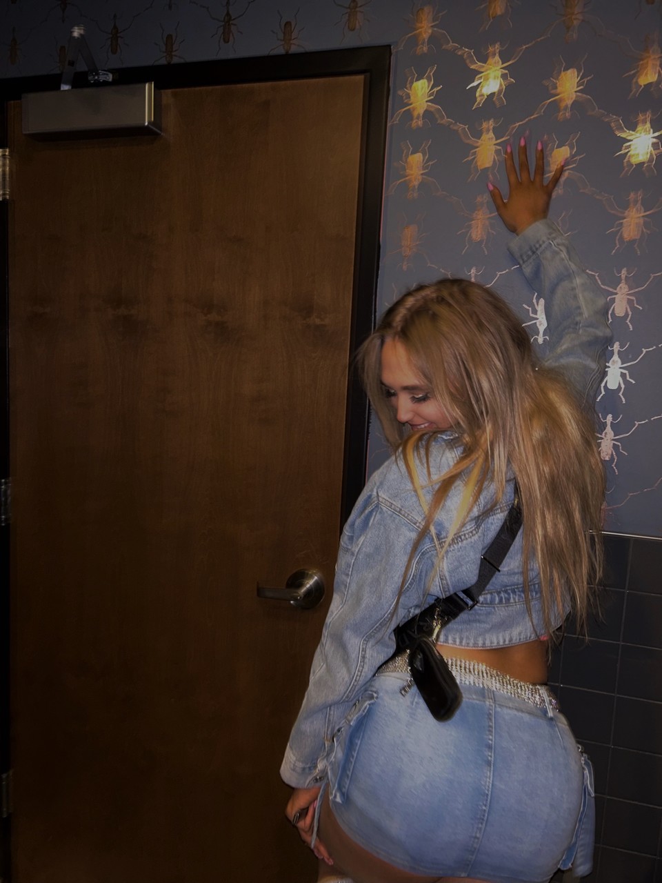 Curvy Jordan Hall Flaunts Big Ass in Tasty Amateur Jeans Compilation Curvy Jordan Hall Flaunts Big Ass in Tasty Amateur Jeans Compilation