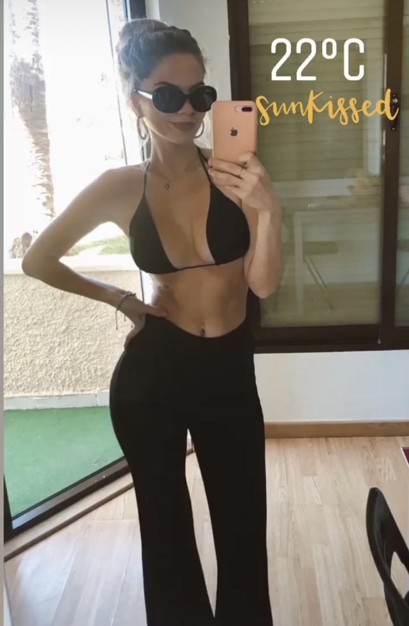 La adorable doncella de la webcam OnlyFans desvela su maravilloso mini cuerpo en bikini La adorable doncella de la webcam OnlyFans desvela su maravilloso mini cuerpo en bikini