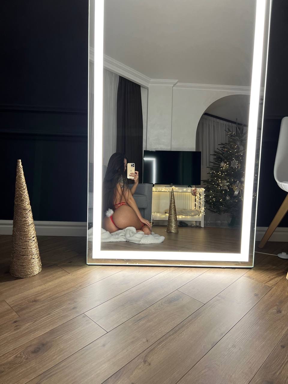 Asian Angel Mila Pan shows off her juicy curves and big boobs in sexy selfies Asian Angel Mila Pan shows off her juicy curves and big boobs in sexy selfies