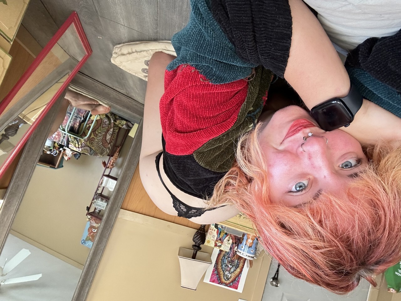 OnlyFans tentadora con un piercing en la nariz Abby posa seductoramente en un solo OnlyFans tentadora con un piercing en la nariz Abby posa seductoramente en un solo