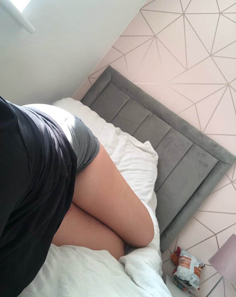ha detto a cuck di tenere la sua miss Lucy privata, il suo kik è itzsdx, usa le sue foto + le informazioni per scopare con lui 8