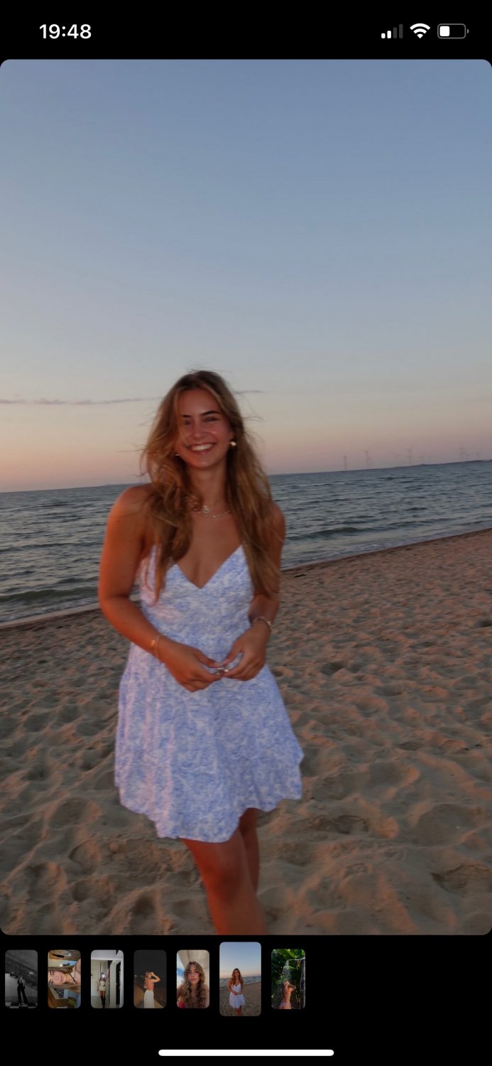 IRL Elena Yaş yirmi arkadaşı tarafından ifşa edildi 8