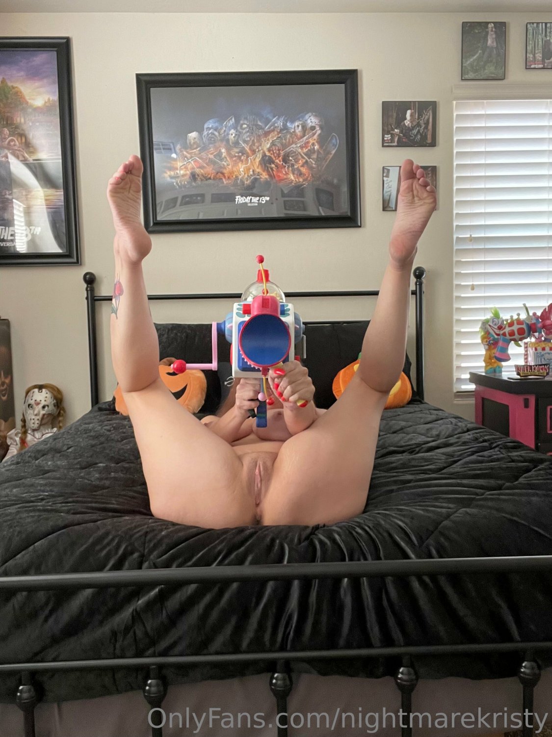 クリスティアダムズアンリーシュズハーワイルドサイドインナイトメアファンタジー 18