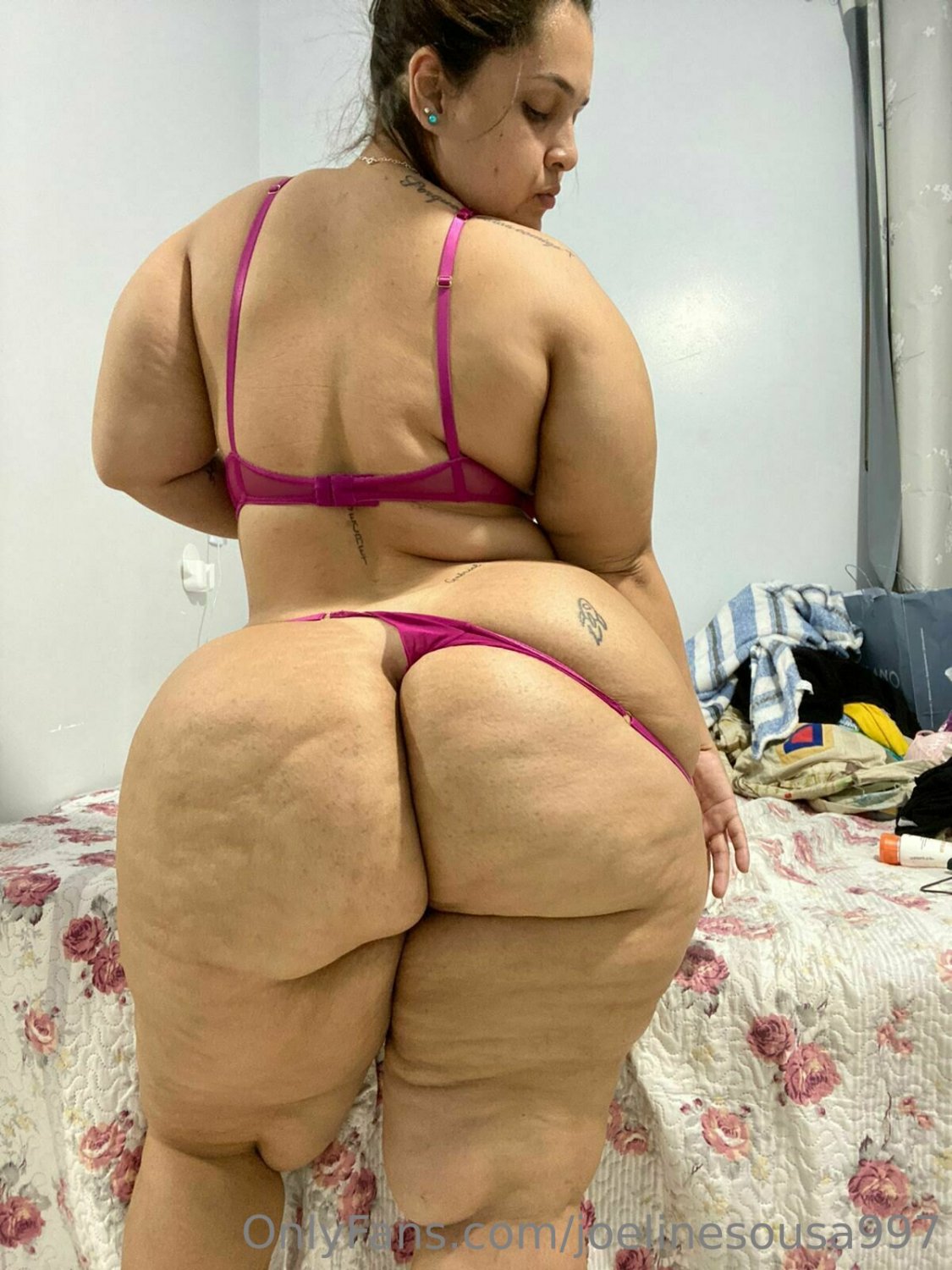 ドリーミングアバウトビーティングオフトゥマイシックマムズビッグブーティー 26