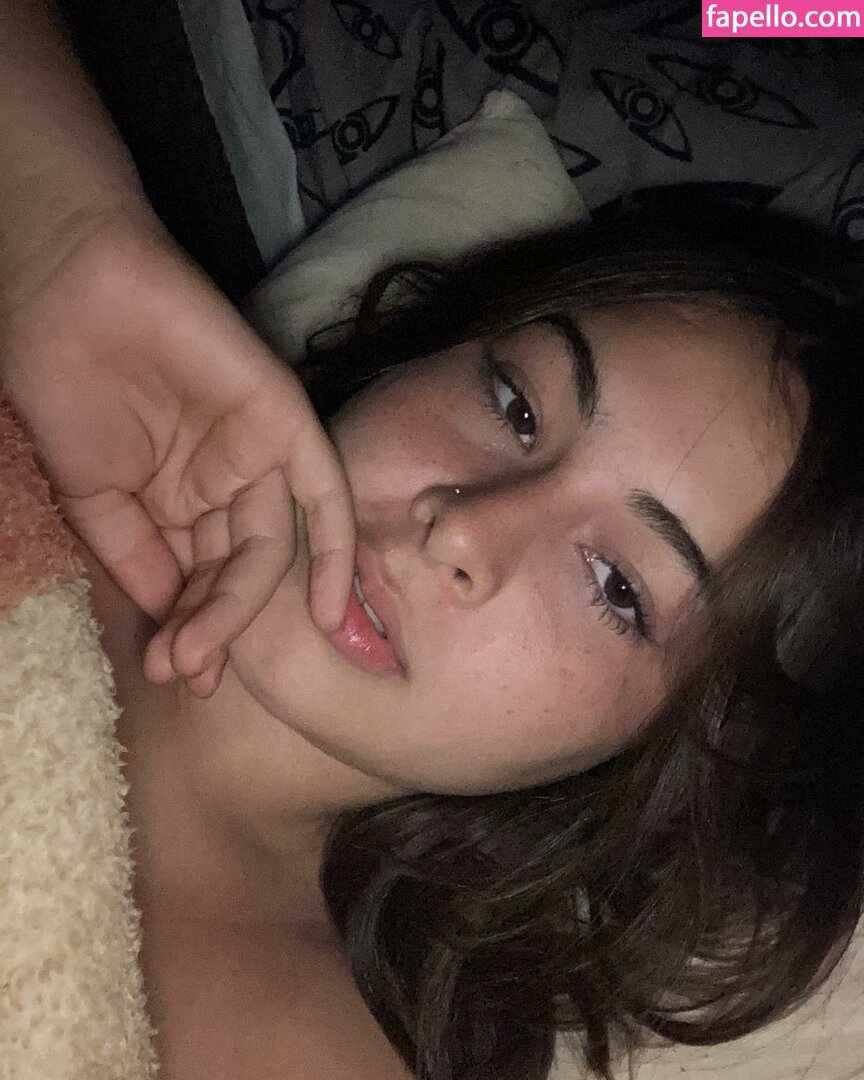 Regina selfie y follada casera 4