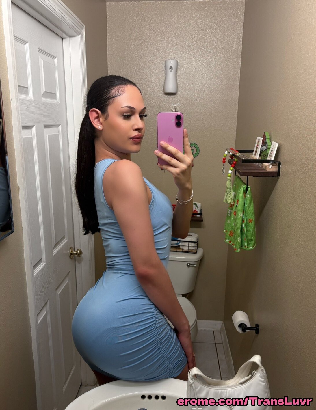 Big Butt Latina Trans Fucks Built Dude - Femboy, Shemale, Tranny, Trap, Tgirl, Ts, Blowjob 1