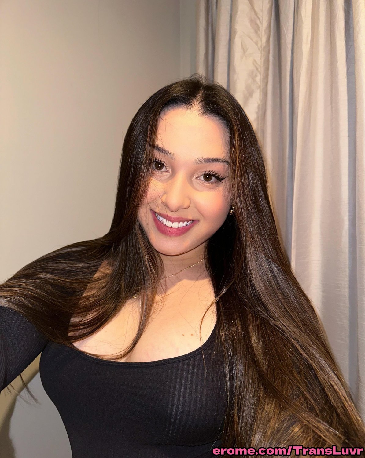 チャビー・ラティーナ・トランス・娘・ファックド・ディープ・イン・ミッショナリー 3