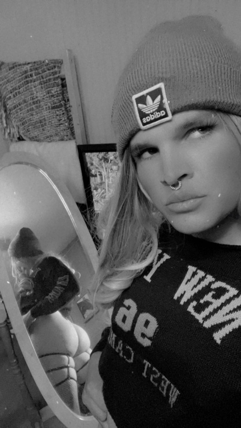 Thick CD Worships BBC [ tgirl, ts, sissy, shemale, trap, ladyboy, tranny, femboy, Trans ] 34