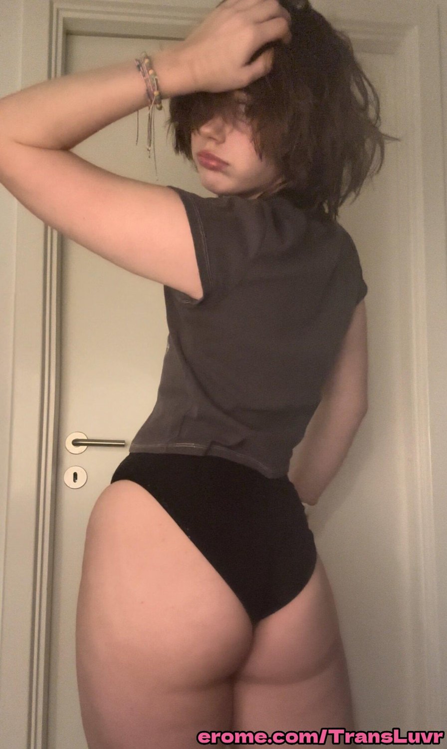 Plush Femboy Takes a Giant Fake Cock Up His Tight Hole 40