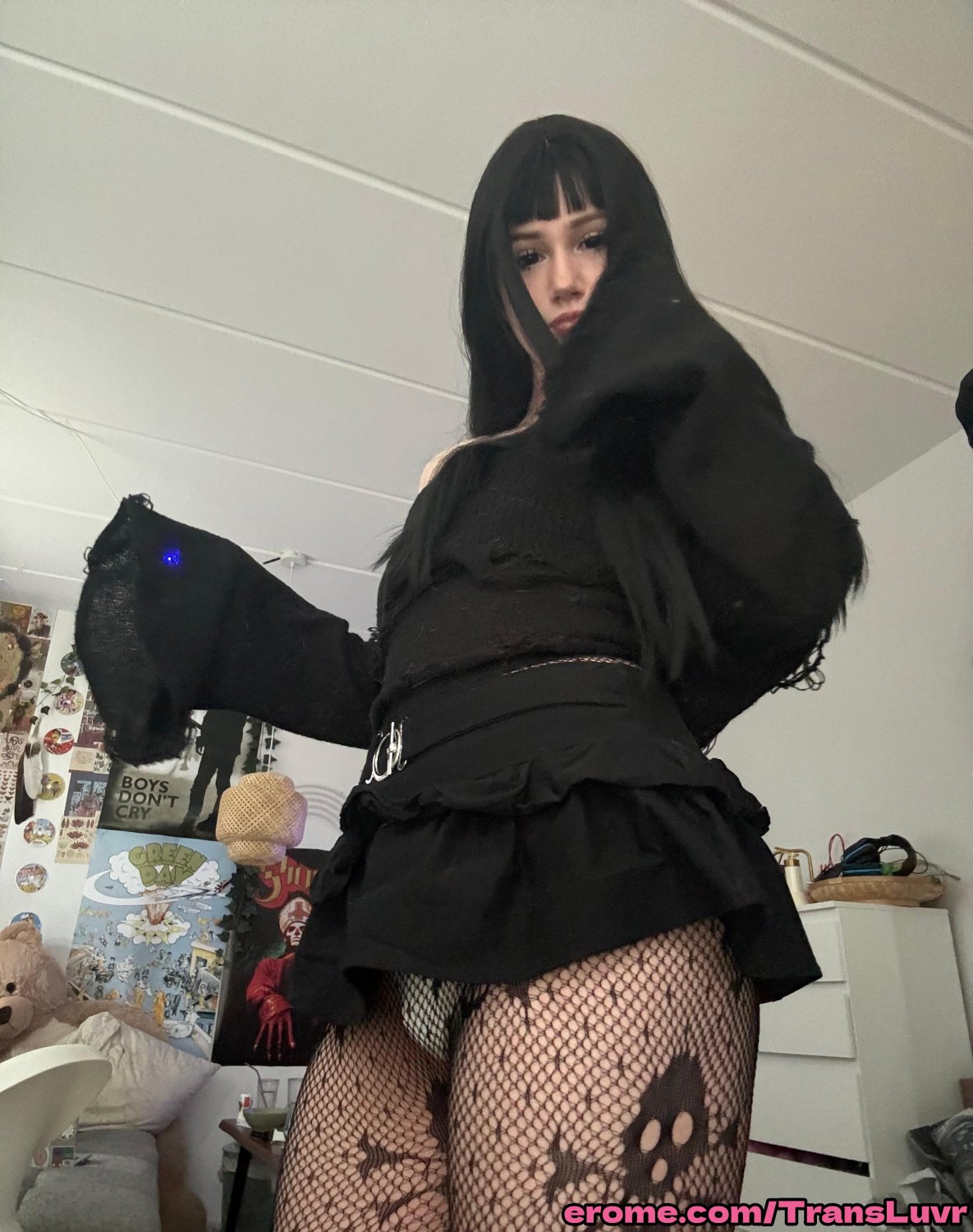 Plush Femboy Takes a Giant Fake Cock Up His Tight Hole 92
