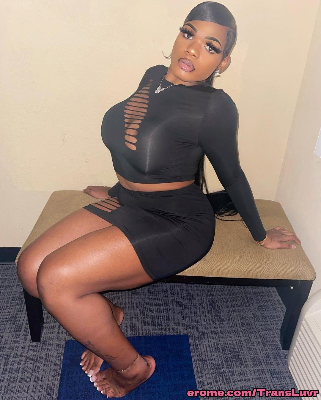 Big Buttlock Black Tranny bierze BBC od tyłu - Femboy, Shemale, Trans, Trap, Feet, Blowjob 6