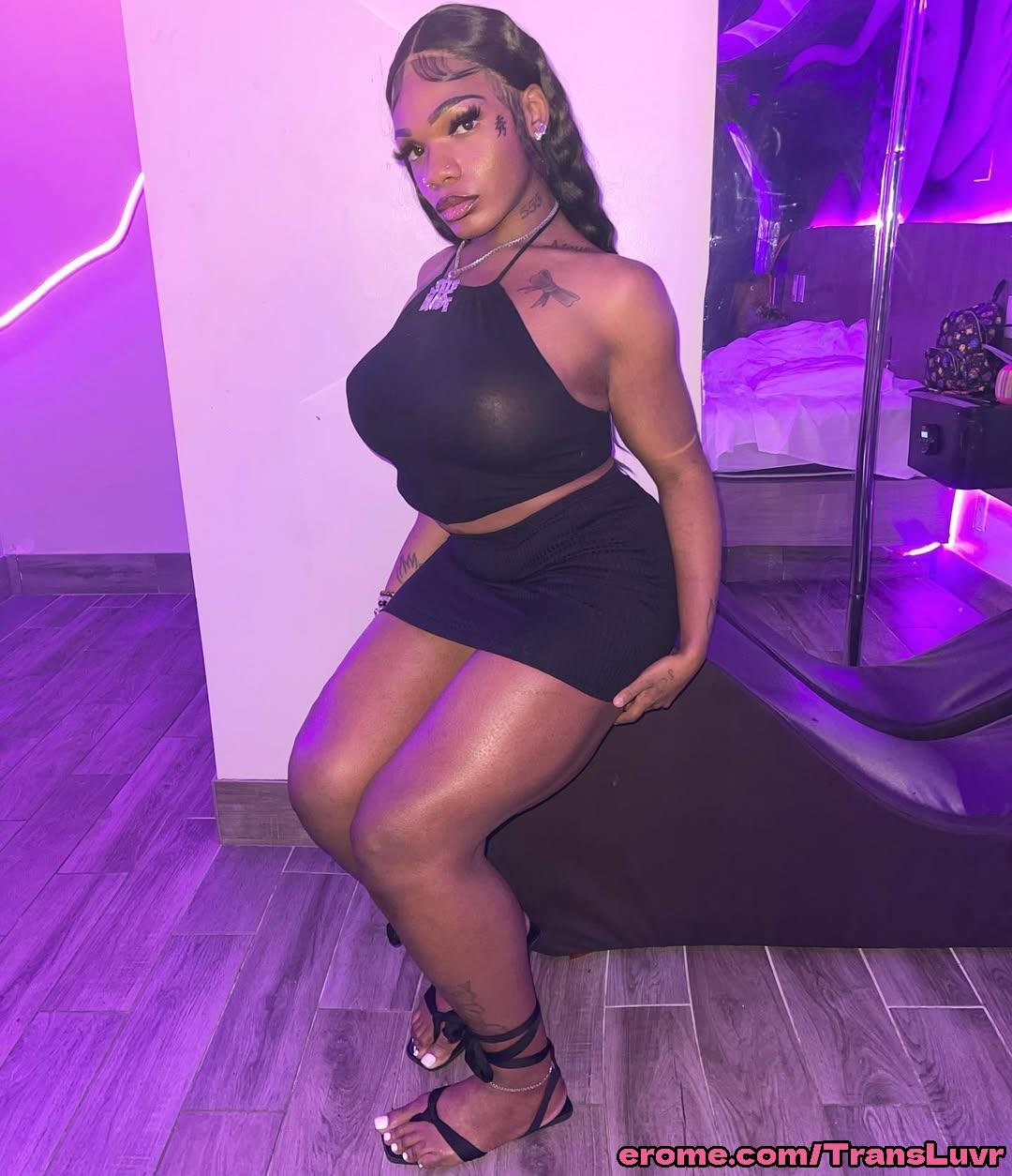 Big Buttlock Black Tranny bierze BBC od tyłu - Femboy, Shemale, Trans, Trap, Feet, Blowjob 8