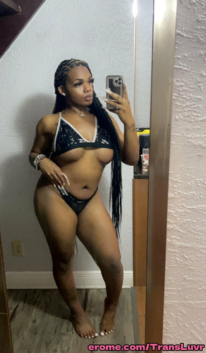 Big Buttlock Black Tranny bierze BBC od tyłu - Femboy, Shemale, Trans, Trap, Feet, Blowjob 28