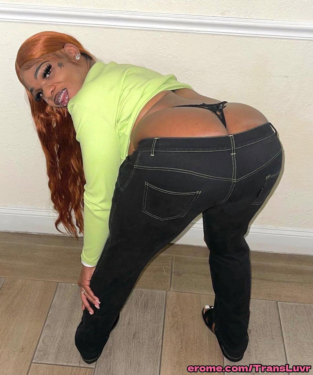 Big Buttlock Black Tranny bierze BBC od tyłu - Femboy, Shemale, Trans, Trap, Feet, Blowjob 61