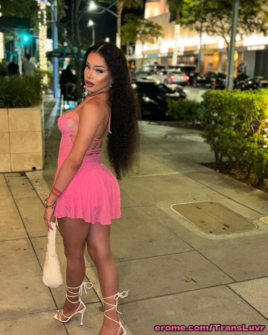 Sıkı Ganimet ile Lightskin Abanoz Büyük Göğüsler Trans BBC Seviyor [ Femboy, Tranny, Shemale, Sissy, Trap] 5