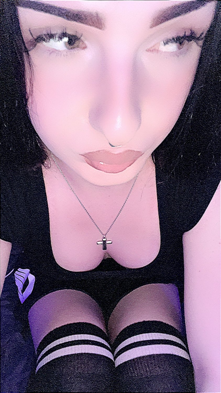 Sexy Subway Trans Babe Ready to Suck and Ride 52
