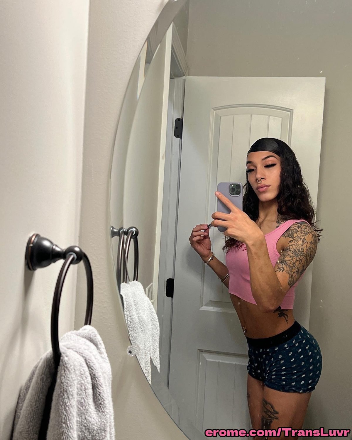 Alta y delgada latina trans follada por la BBC en misionero - transexual, transexual, trampa, ts, tgirl, mamada 3