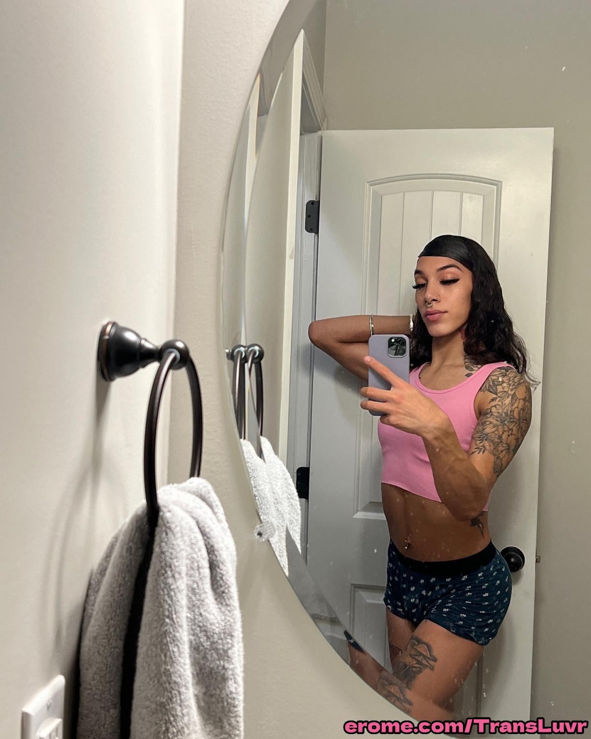 Alta y delgada latina trans follada por la BBC en misionero - transexual, transexual, trampa, ts, tgirl, mamada 4