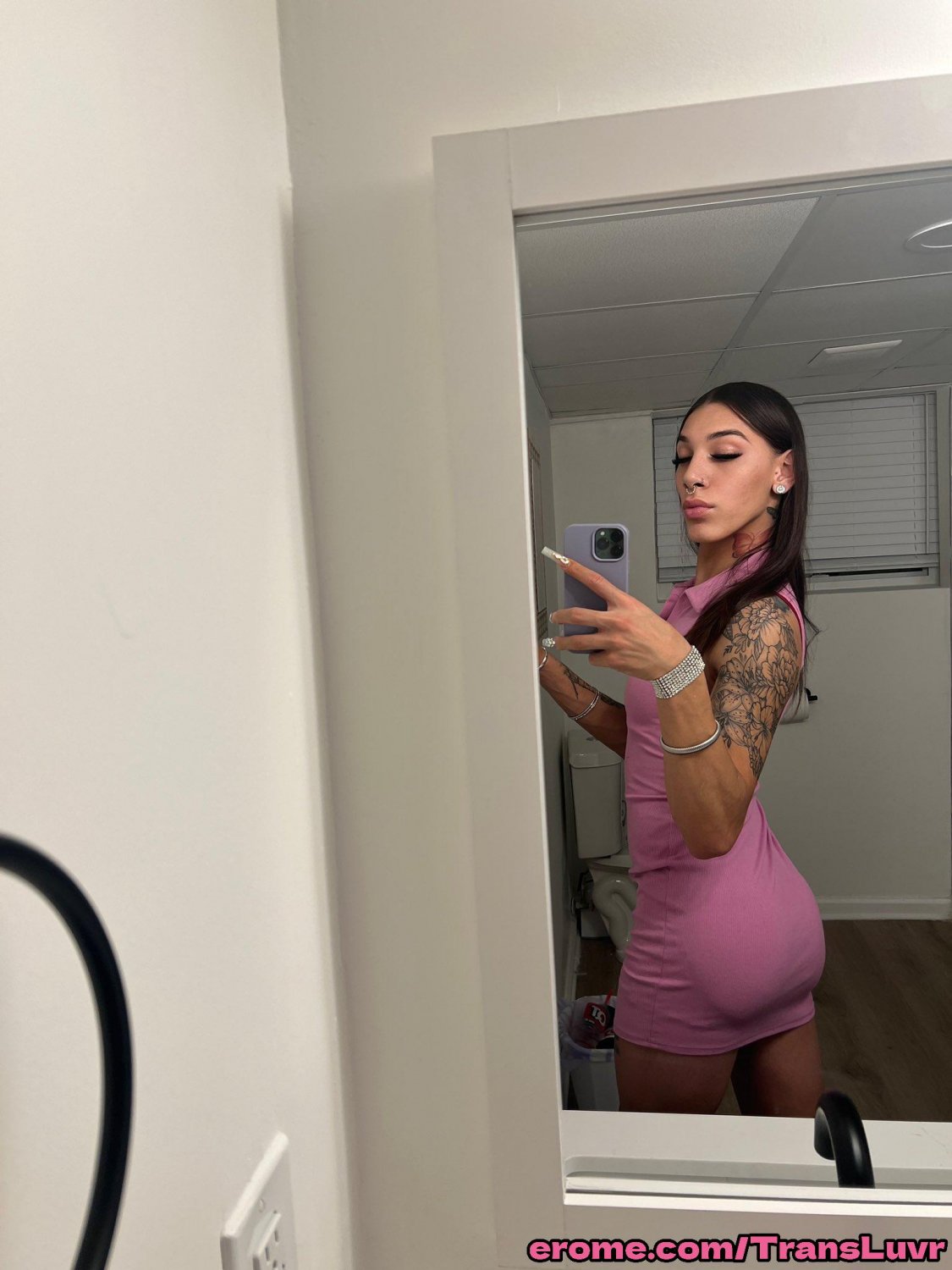 Alta y delgada latina trans follada por la BBC en misionero - transexual, transexual, trampa, ts, tgirl, mamada 35