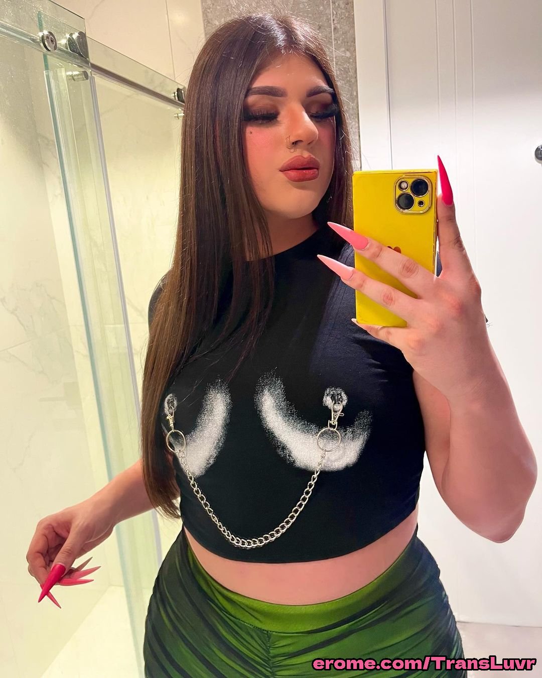 Big Buttlock Arab Trans liebt es, BBC Backshots zu nehmen [Femboy, Transe, Shemale, Trap] 22