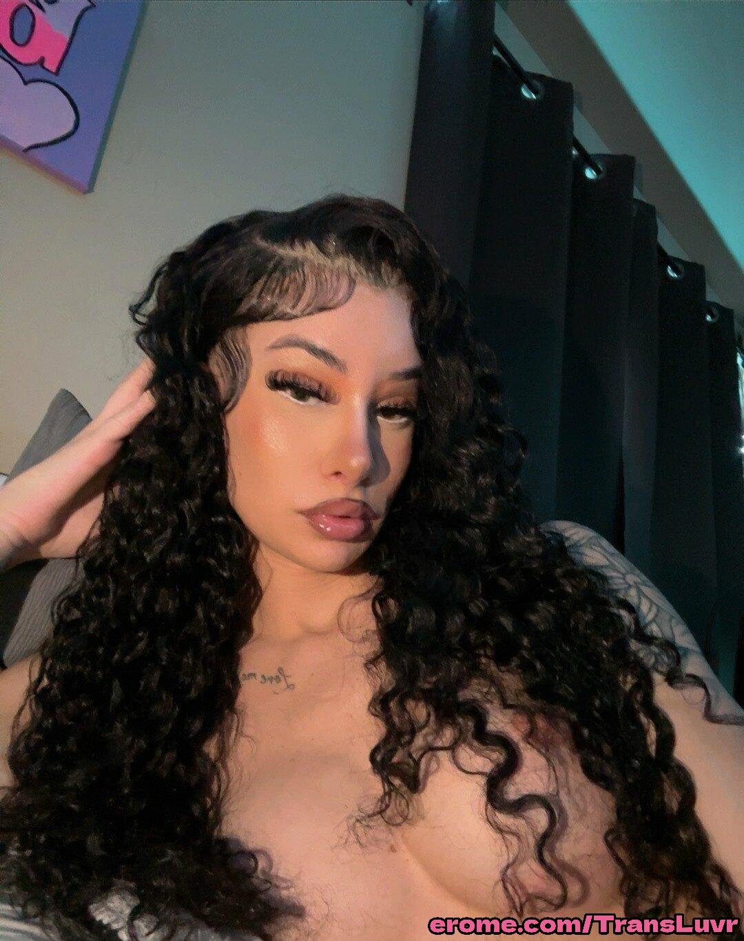 Un petit Trans latino fait une pipe à un BBC N Fucks de 11 pouces - Shemale, Tranny, Trap, Ts, Tgirl 7