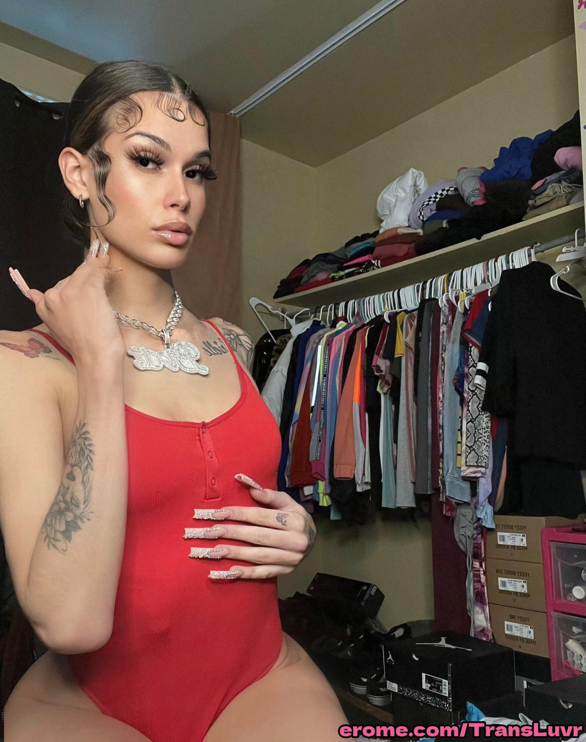 Un petit Trans latino fait une pipe à un BBC N Fucks de 11 pouces - Shemale, Tranny, Trap, Ts, Tgirl 30