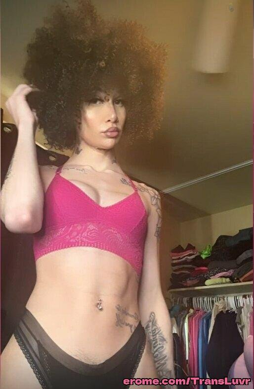 Un petit Trans latino fait une pipe à un BBC N Fucks de 11 pouces - Shemale, Tranny, Trap, Ts, Tgirl 48