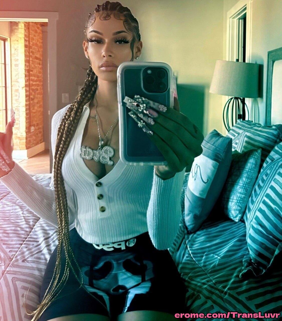 Un petit Trans latino fait une pipe à un BBC N Fucks de 11 pouces - Shemale, Tranny, Trap, Ts, Tgirl 62