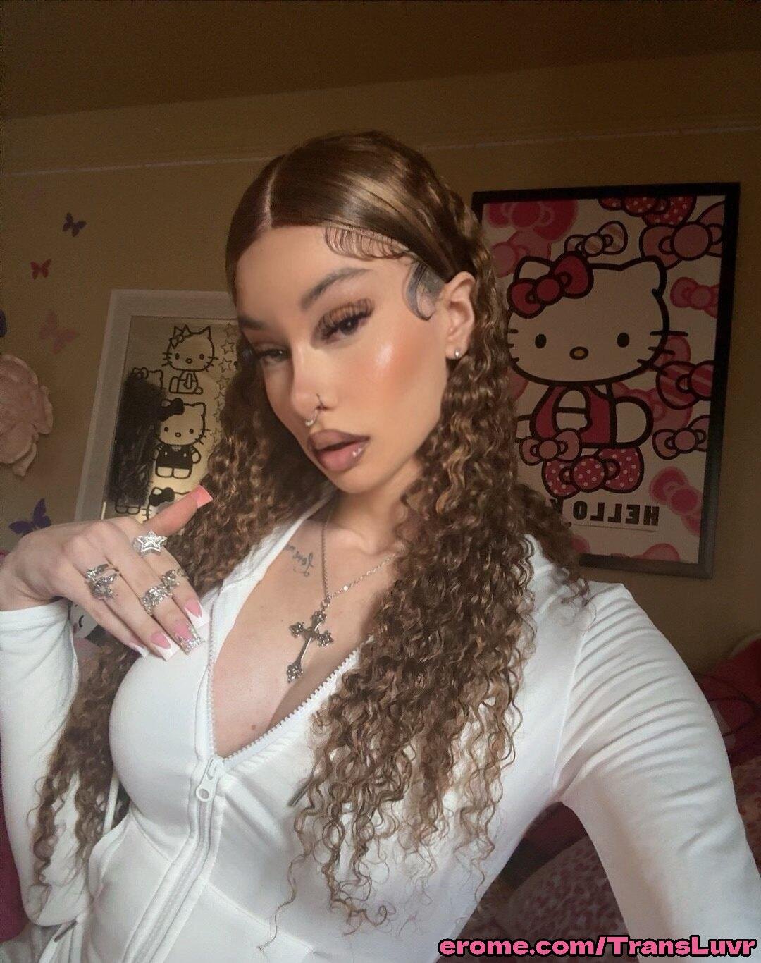 Un petit Trans latino fait une pipe à un BBC N Fucks de 11 pouces - Shemale, Tranny, Trap, Ts, Tgirl 80