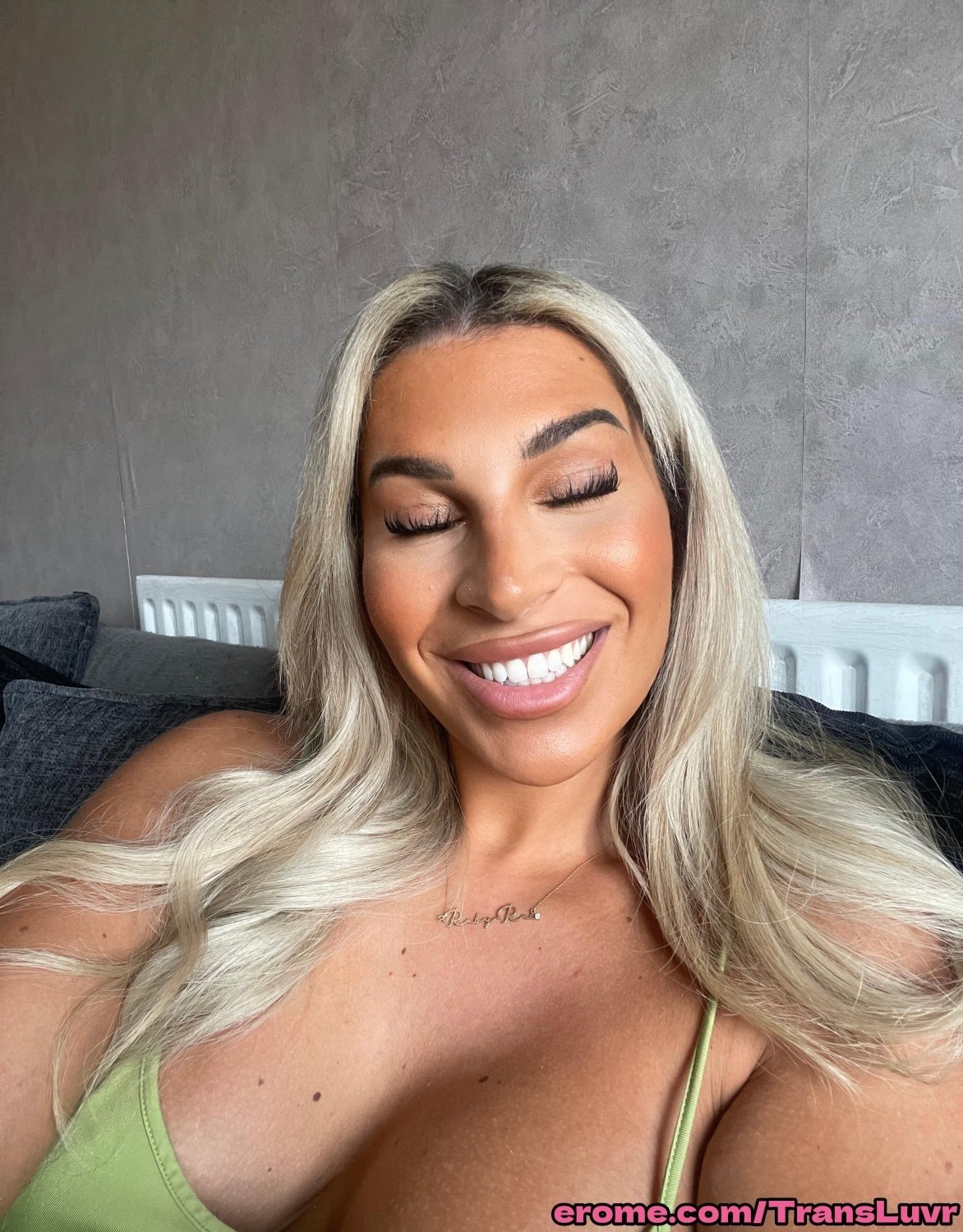 Tette grosse Bionda Naturale Trans Prende In Missionario N Cagnolino - Femboy, Shemale, Trans, Trap, Tgirl, Ts 14