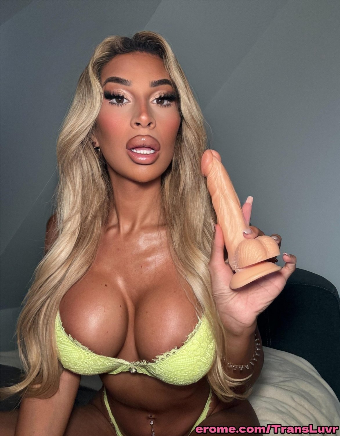 Tette grosse Bionda Naturale Trans Prende In Missionario N Cagnolino - Femboy, Shemale, Trans, Trap, Tgirl, Ts 16