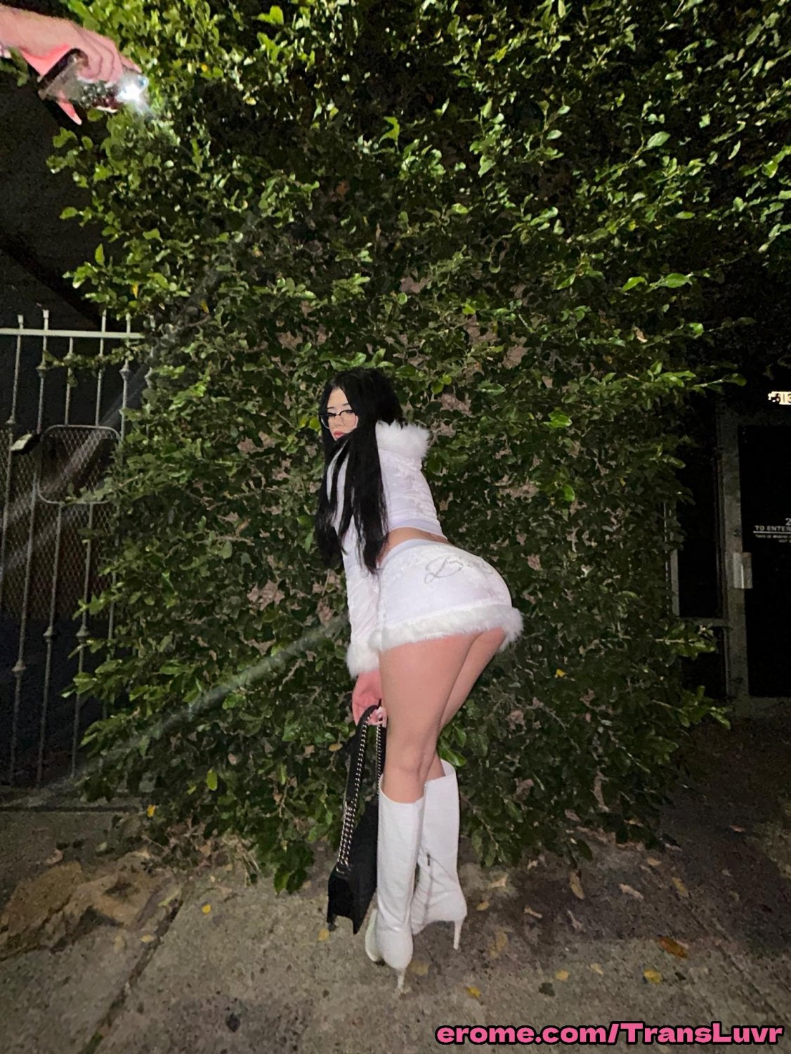 Preziosa trans latina ama giocare con dildo enormi [Femboy, Shemale, Tranny, Trap]. 11