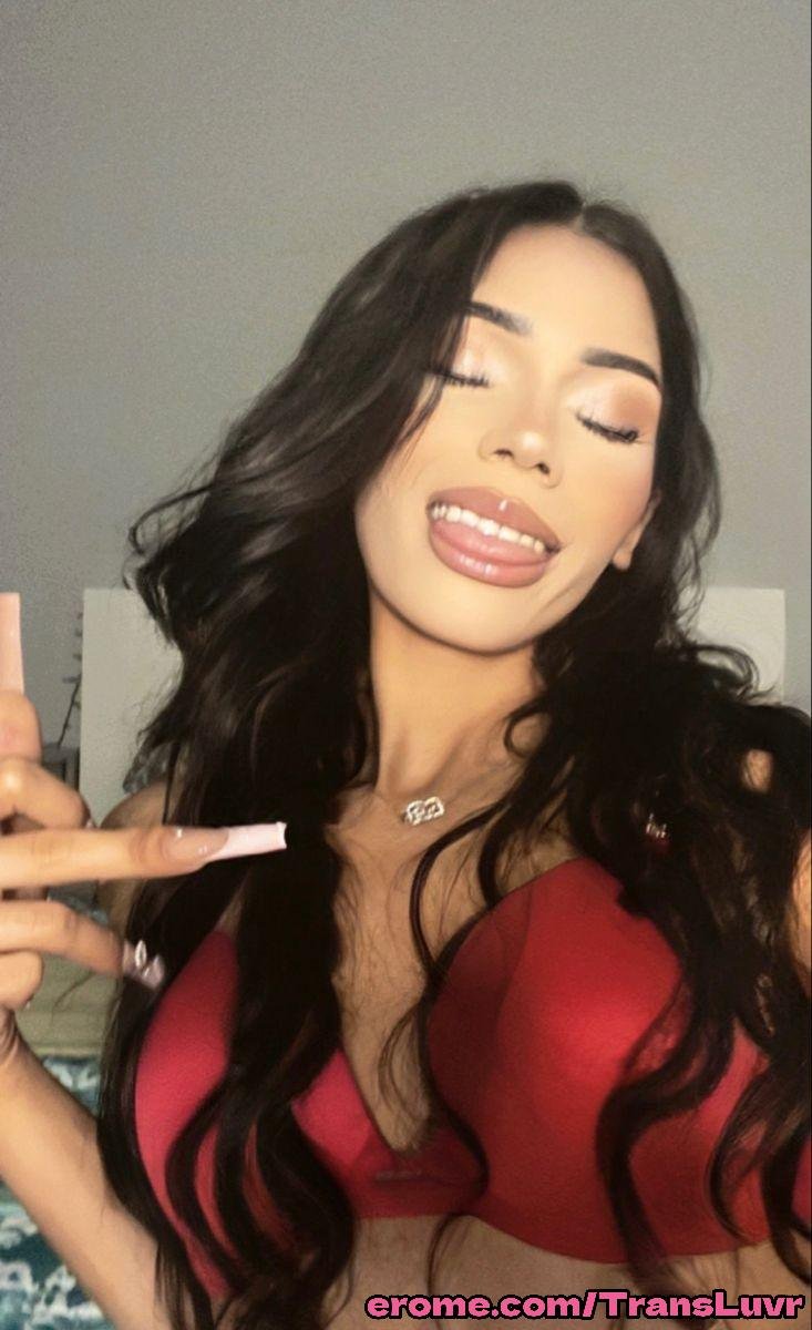 Tiny Latina Trans Deepthroats N Fucks En Estilo Perrito - Transexual, Tranny, Trampa, Ts, Tgirl, Mamada 8