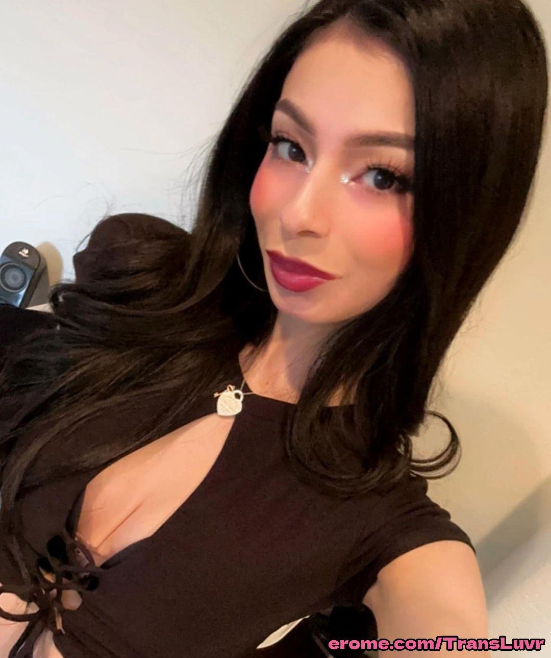 Trans Latina Teen gefickt in Missionar von Husky Chum [Femboy, Shemale, Transe, Trap] 14