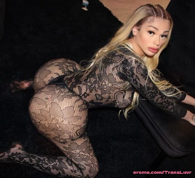 Trans W Inimitable Big Butt N Tits Fucks In Doggy style [Femboy, Shemale, Tranny, Trap, Ts, Tgirl] 9