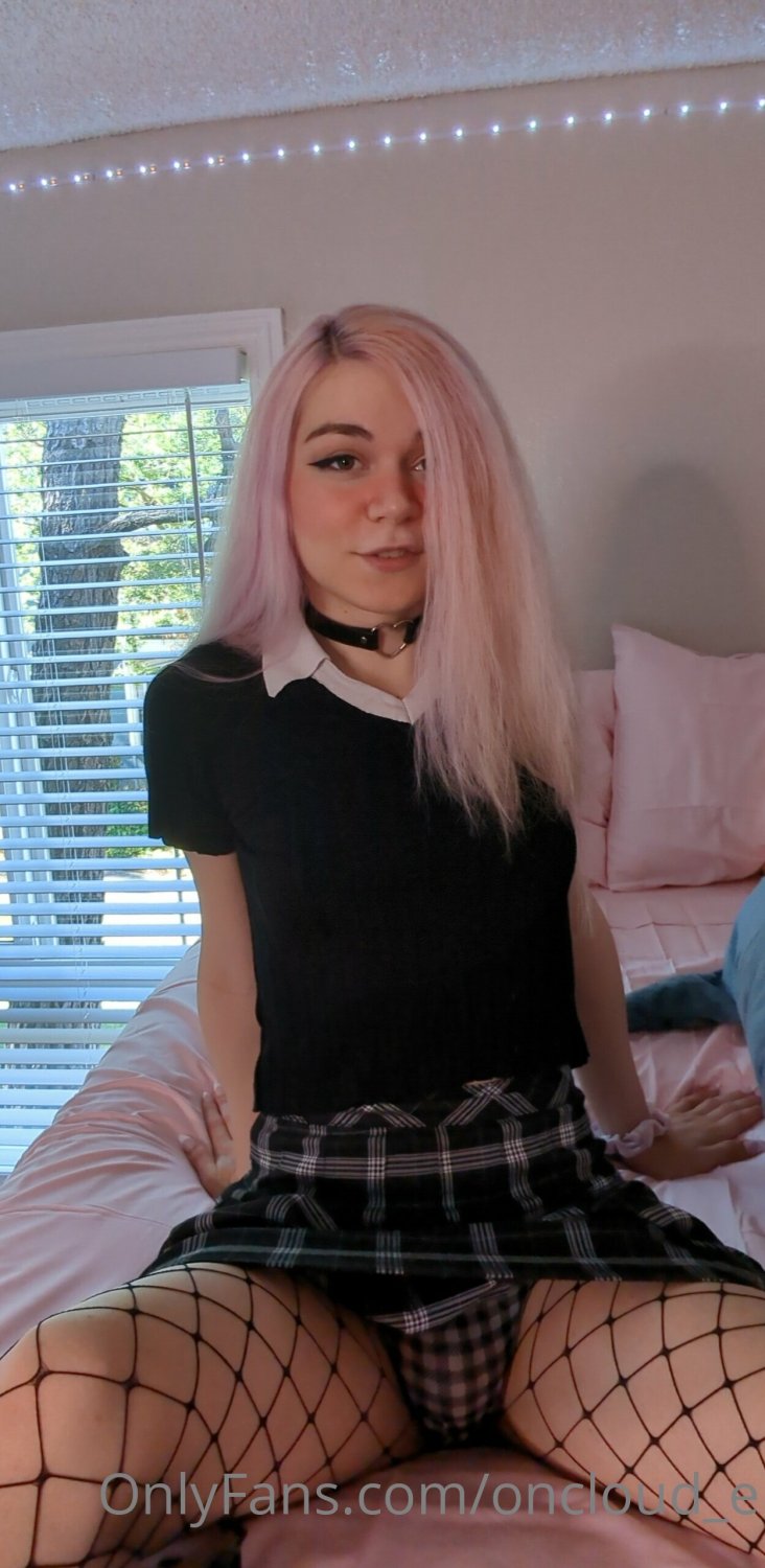 ӨnclӨμd both (British) [ts, tranny, trans, shemale, femboys, sissy] 2