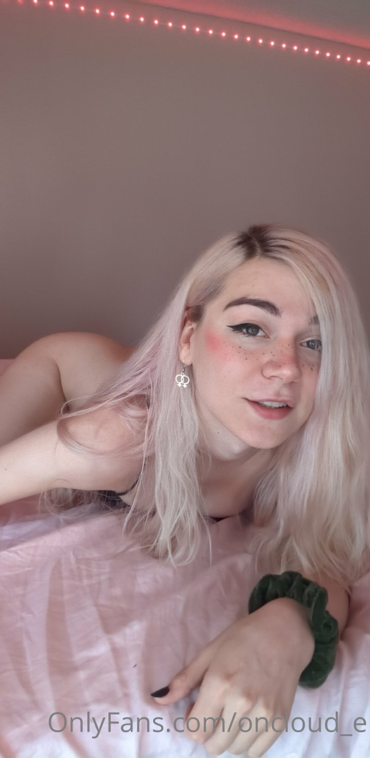 ӨnclӨμd both (British) [ts, tranny, trans, shemale, femboys, sissy] 40