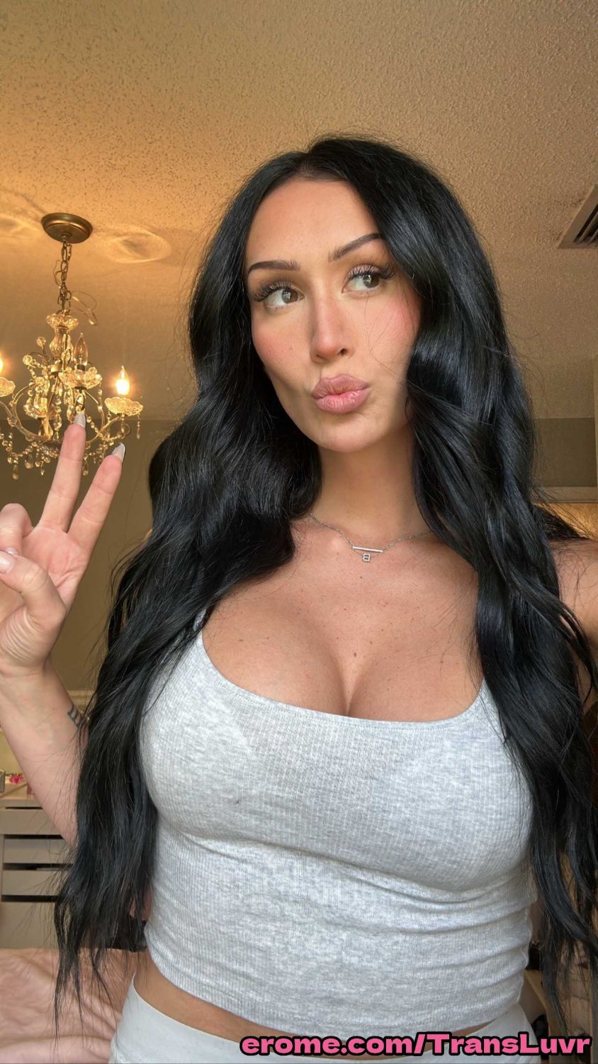 선교사 [펨보이, 쉬말, 트랜스, 트랩]에서 BBC에 의해 파이핑 된 큰 가슴 트랜스 밀프 35