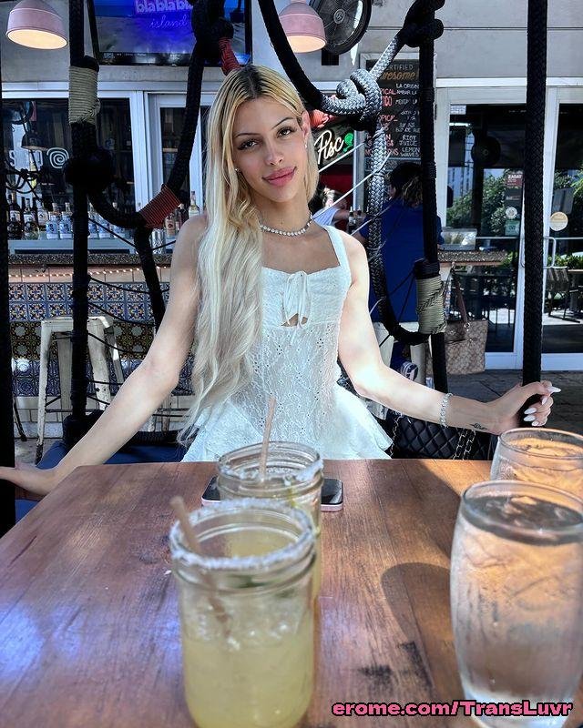 Loira Preciosa TS É Fodida Por Um BBC Do Agone [Femboy, Transgender, Trans, Trap] 13
