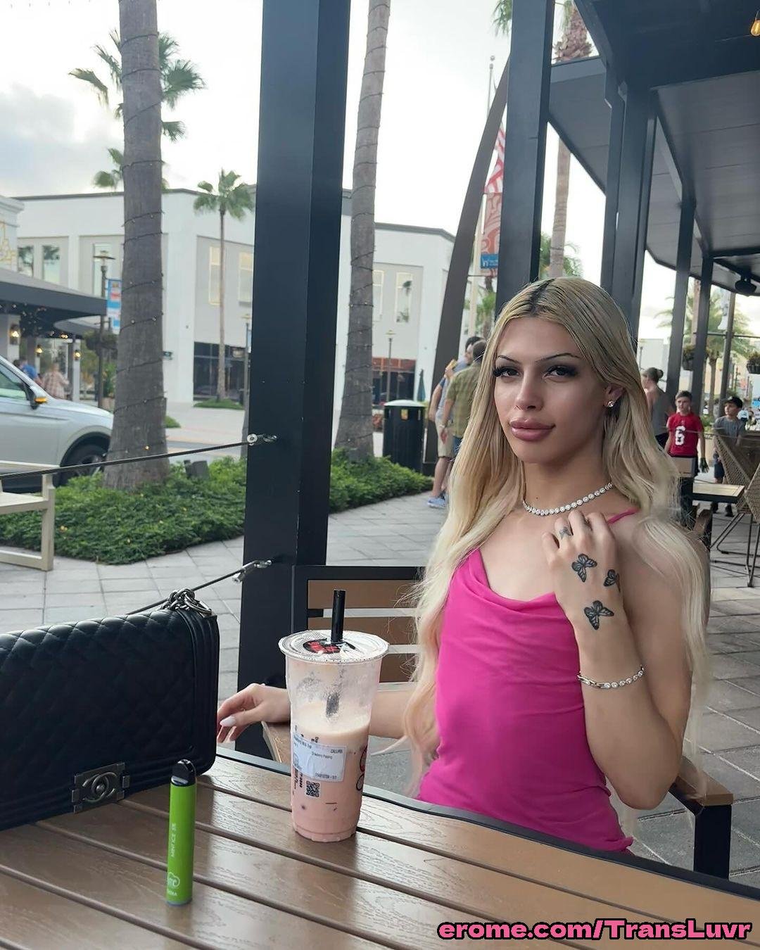 Loira Preciosa TS É Fodida Por Um BBC Do Agone [Femboy, Transgender, Trans, Trap] 18