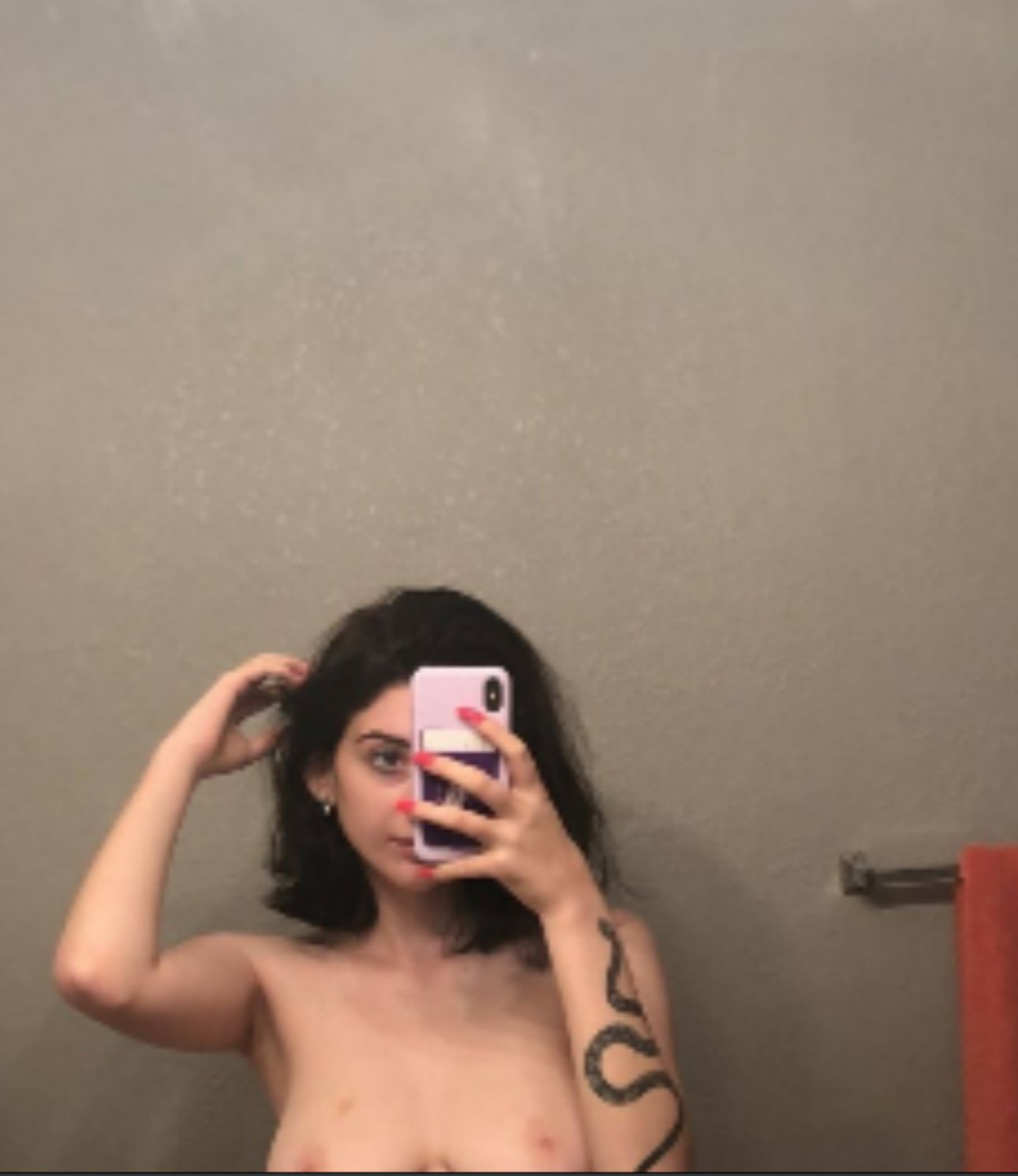 Bella prostituta ebrea con tette enormi 6