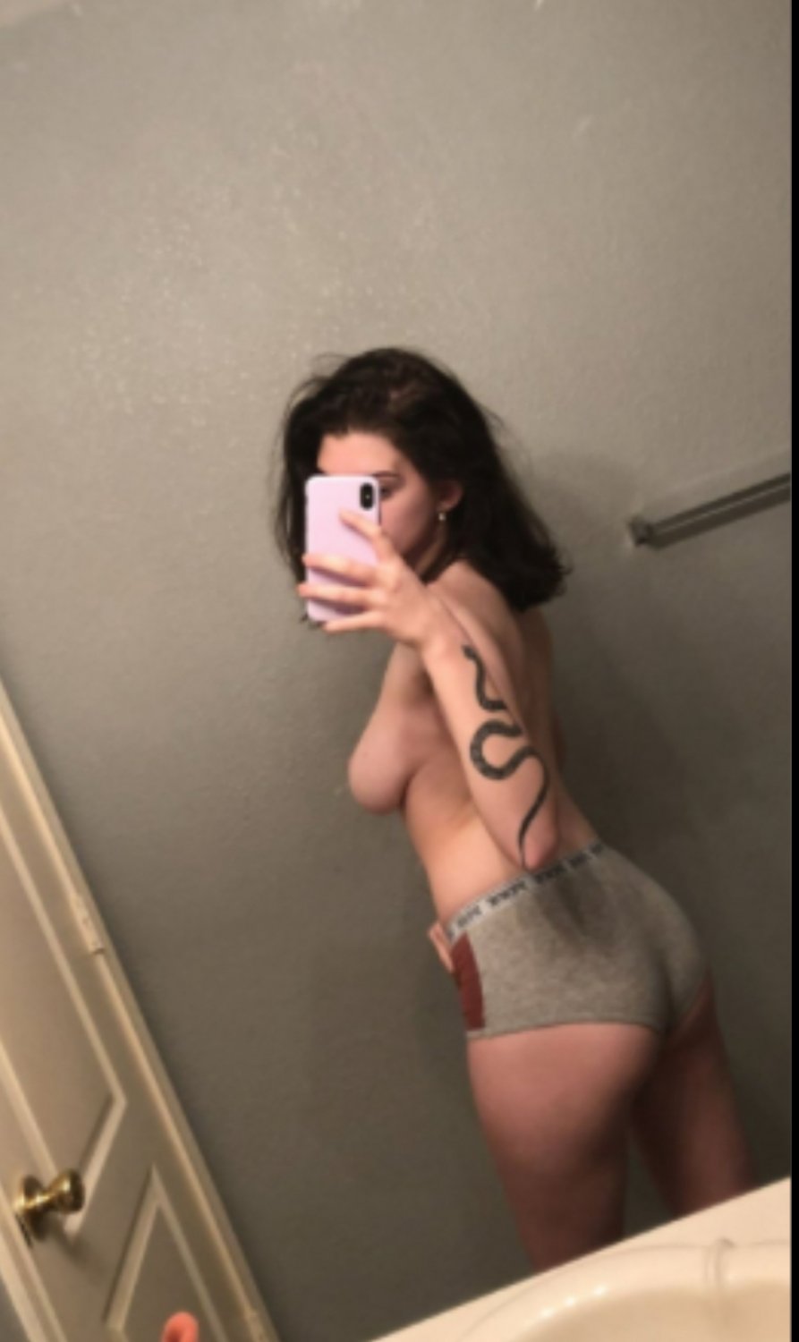 Bella prostituta ebrea con tette enormi 18