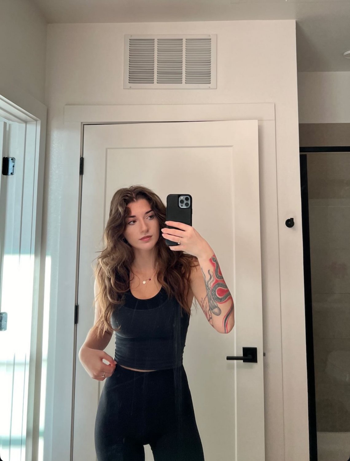 Bella prostituta ebrea con tette enormi 23