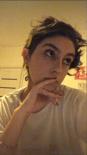 ふしだらなブルネット・ハンナ・ゲッツ・ワイルド・アズ・アマチュア・ガールフレンド 10