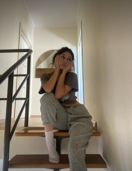 ふしだらなブルネット・ハンナ・ゲッツ・ワイルド・アズ・アマチュア・ガールフレンド 16