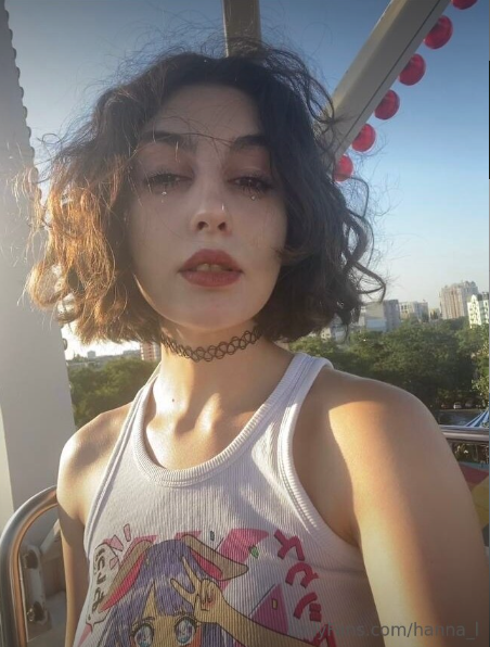 ふしだらなブルネット・ハンナ・ゲッツ・ワイルド・アズ・アマチュア・ガールフレンド 18