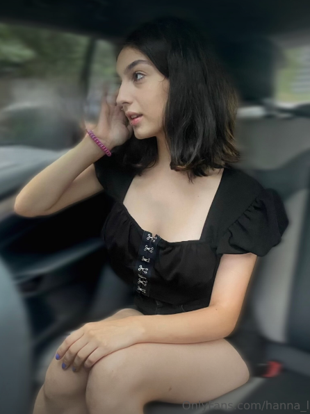 ふしだらなブルネット・ハンナ・ゲッツ・ワイルド・アズ・アマチュア・ガールフレンド 19