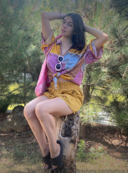 ふしだらなブルネット・ハンナ・ゲッツ・ワイルド・アズ・アマチュア・ガールフレンド 24