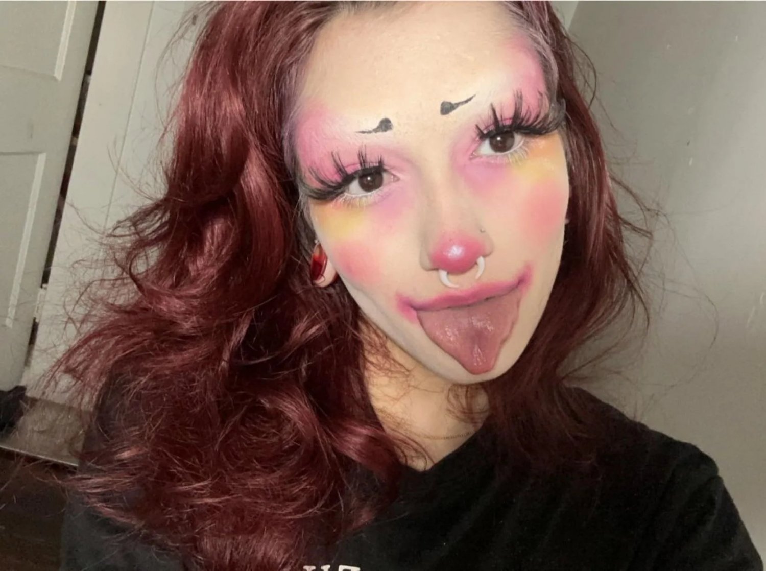 Mile the Clown Sloppily Masturbates and Plays 28
