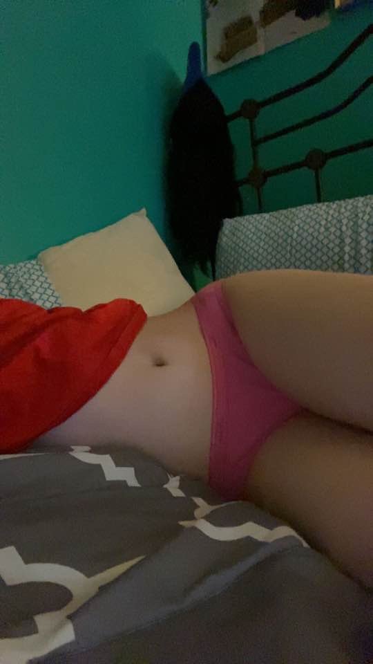 19-Year-Old Petite Billy Showing Off Her Tight Body 2